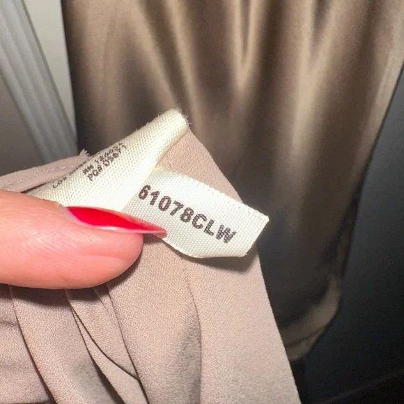 L'AGENCE Serita Maxi V Neck Bias Silk Gown Dress size 8 - Picture 13 of 14